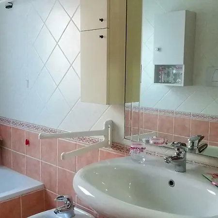 Mattoni Nel Apartment Casal Palocco